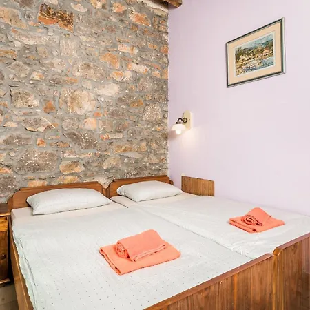 Vakantiehuis Amazing In Veprinac