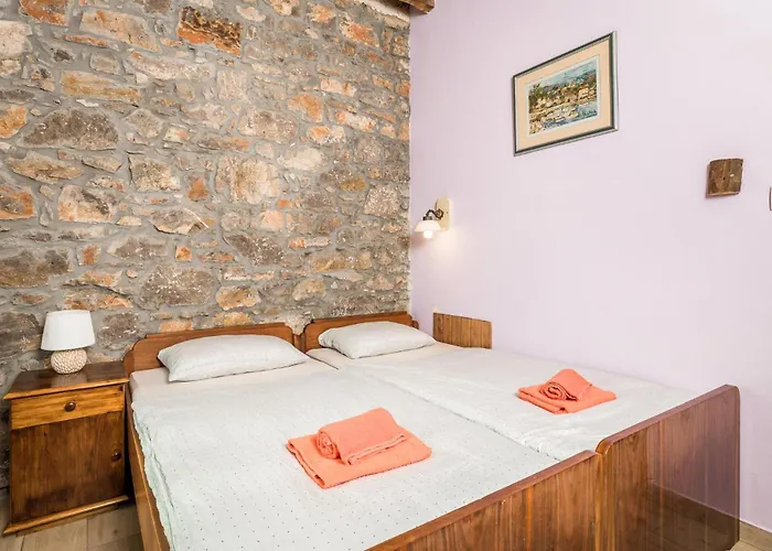 Ferienhaus Amazing In Veprinac