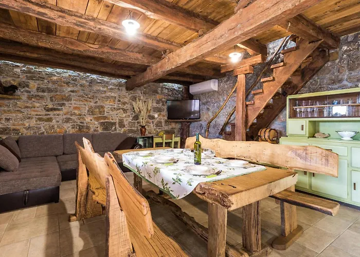 Ferienhaus Amazing In Veprinac